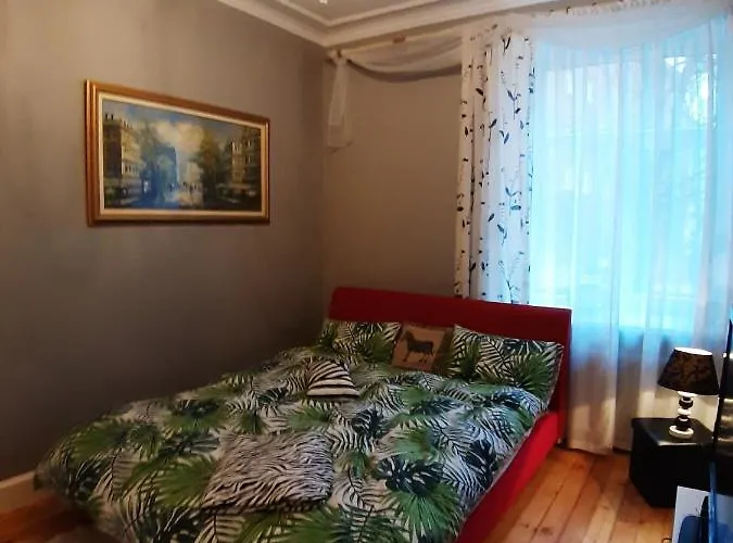 Eksporta 10, Lux Apartman