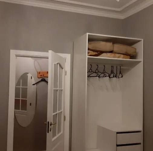 Eksporta 10, Lux Apartment